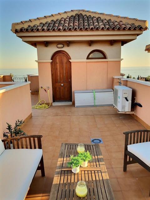 Penthouse Mojon Hills Apartment Isla Plana Bagian luar foto